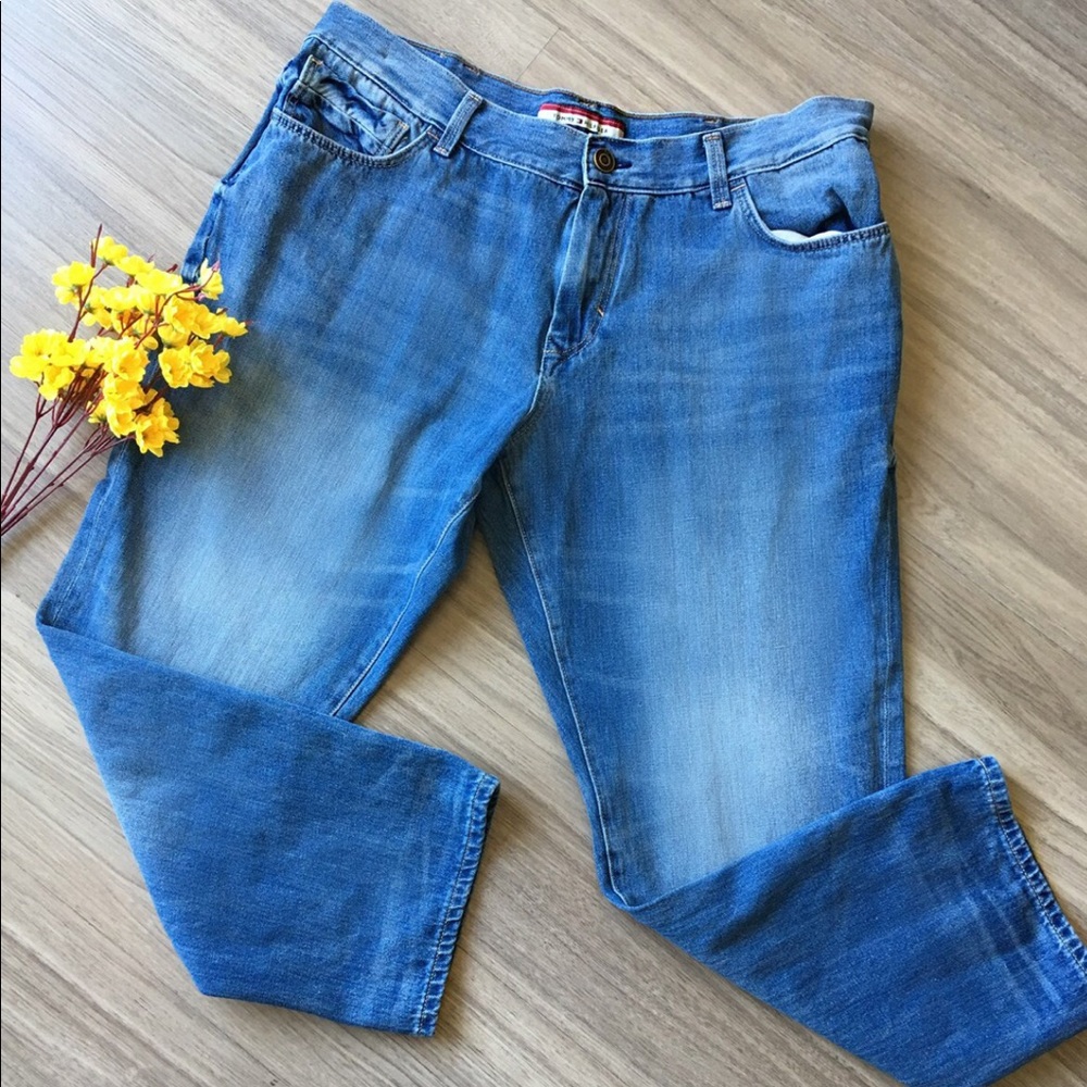 VINTAGE TOMMY HILFIGER JEANS!